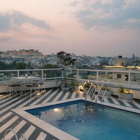 Hotel Naren Villa Удайпур Экстерьер фото