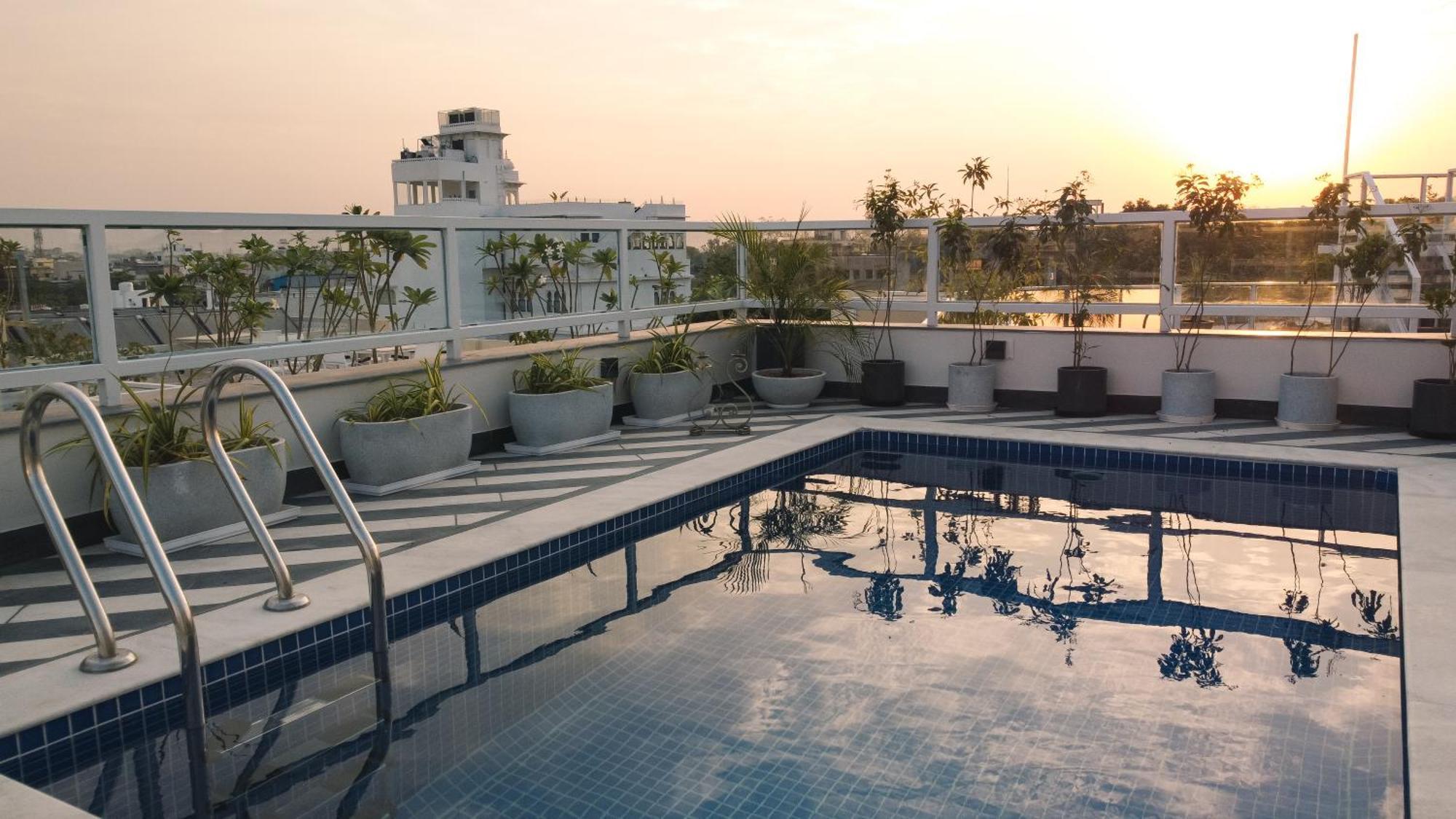 Hotel Naren Villa Удайпур Экстерьер фото